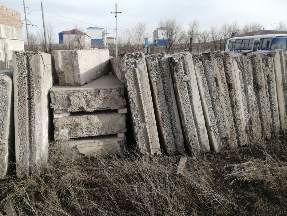 Стеновые блоки, бетонные столбы