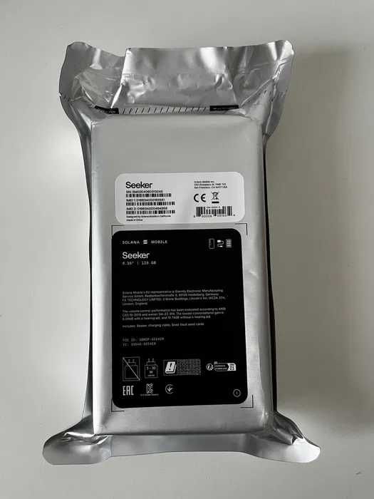 Solana Seeker - NEACTIVAT, Sigilat, Accesorii - Telefon Crypto Nou