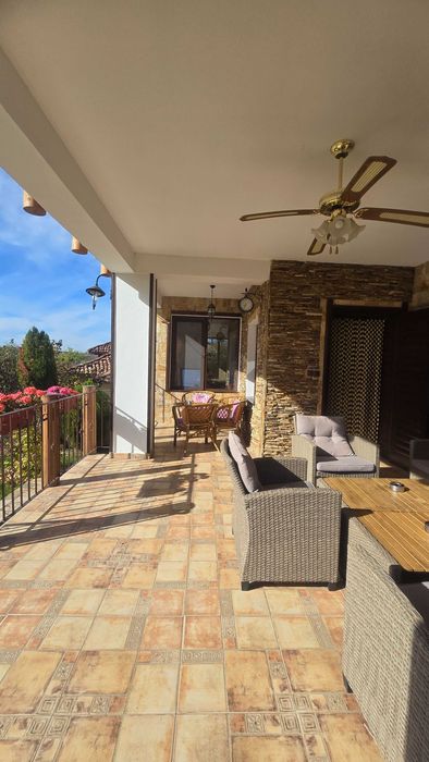 Продава се Хотел в Търговище, Център - 200 кв.м за 969 €/кв.м - Снимка #3