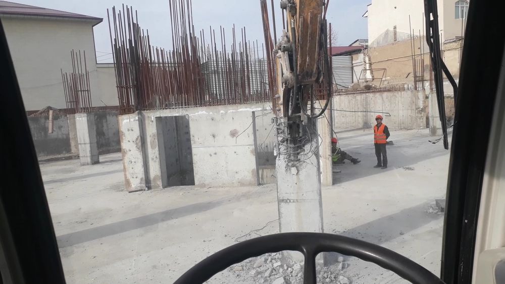 Ekiskovator Hyundai 140 malatok xizmati