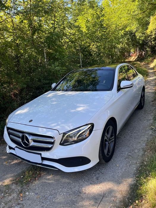 Mercedes-Benz E Mercedes E 220 d 4M Culoare – Alb polar Cutie viteza – automata 9G-Tro