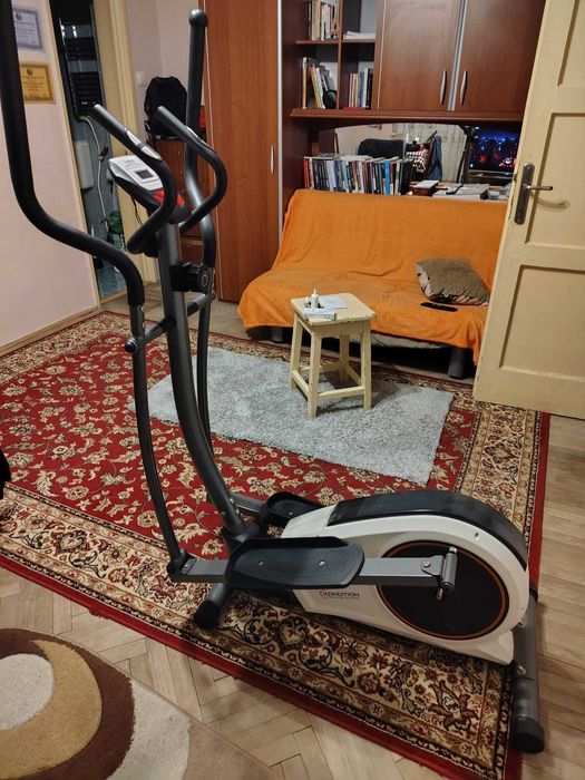 Bicicletă Eliptică Kondition - CA NOUĂ (doar 184 km parcurși)