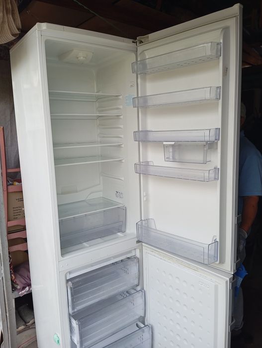 Холодильник  Beko