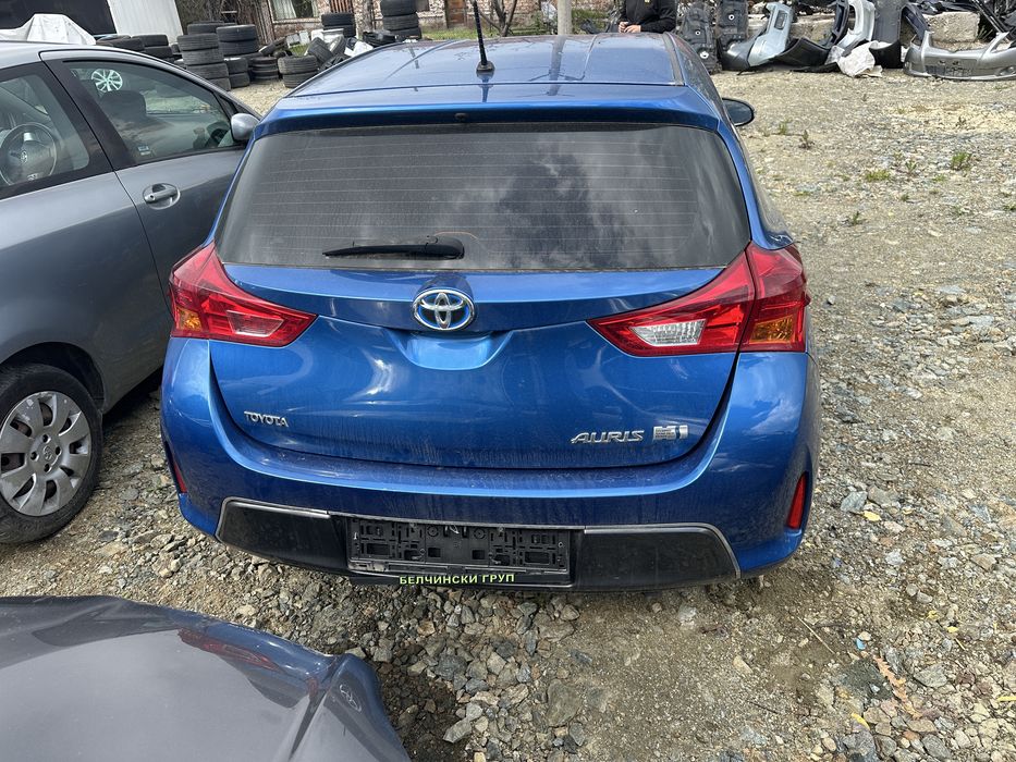 Тойота Аурис Toyota Auris 1.8 хибрид 136 кс 2014г На Части