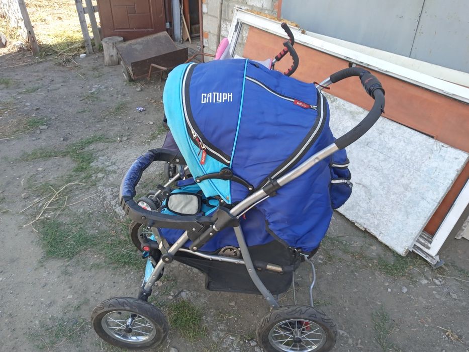 Продам коляски б.у