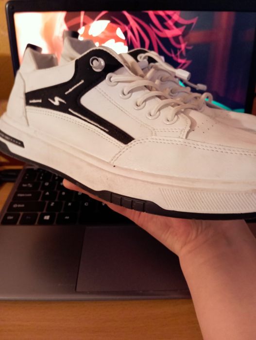 Летние кроссовки 43 размер