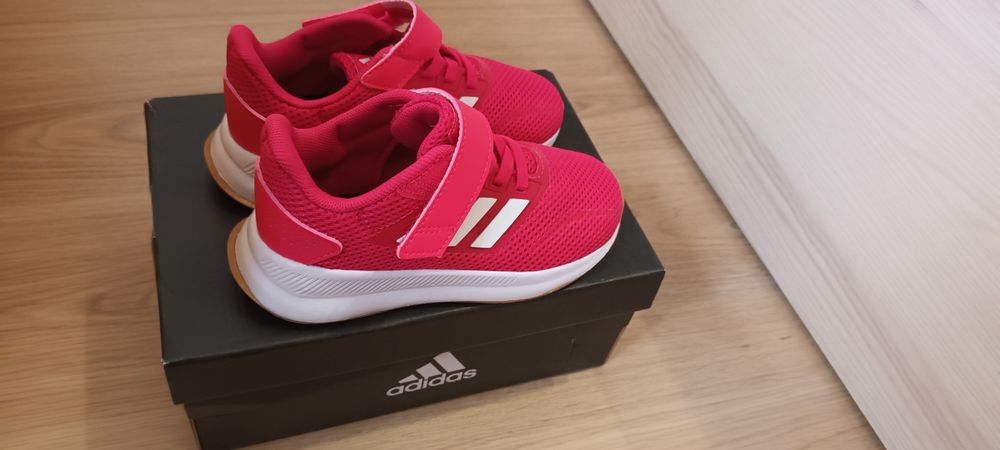 Нови маратонки Adidas