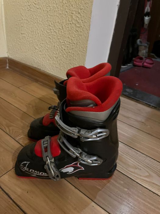 Ботинки лыжные