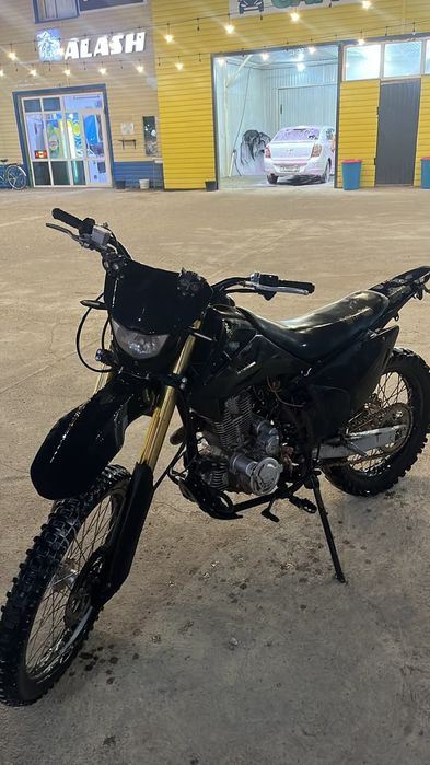 Эндуро 250,06 автозавод шлем подарок