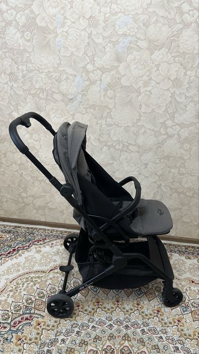 Продам коляску прогулочную Easywalker