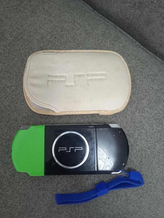 PSP 3004, modat, card 8 GB inclus