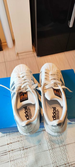 Adidas маратонки