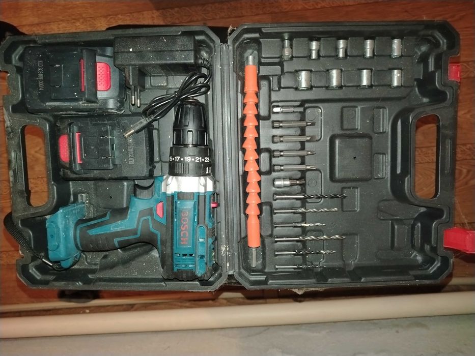 Продаётся Шуруповерт бош