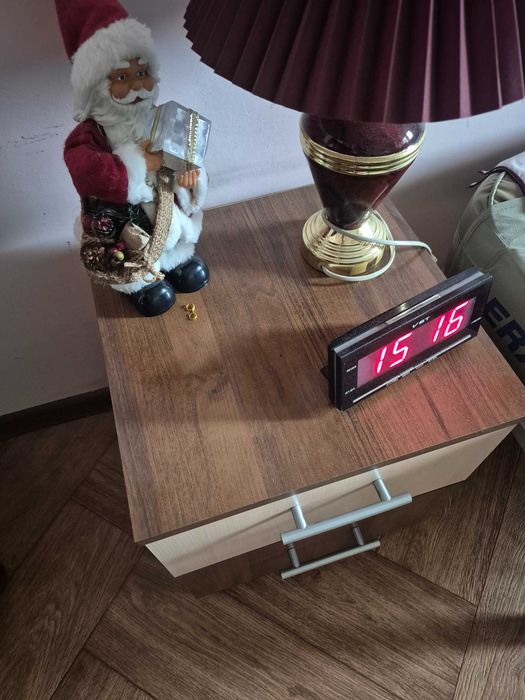 Тумбочка при кроватная б/у