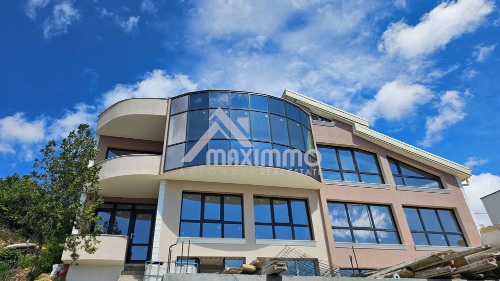 Продава се Къща в Варна, м-т Акчелар - 430 кв.м за 1745 €/кв.м - Снимка #4