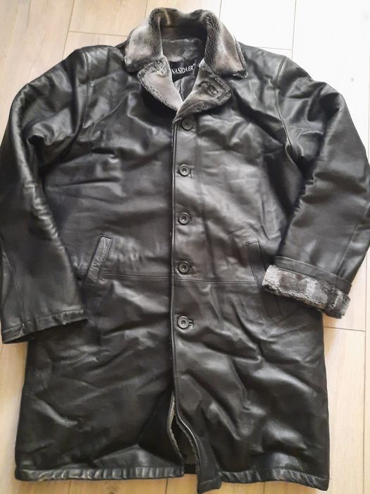 Продаю мужскую  курткуу