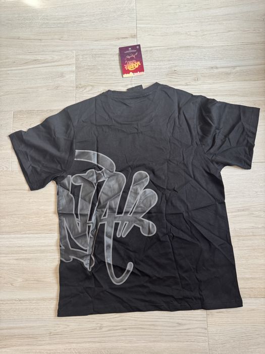 tricou syna world