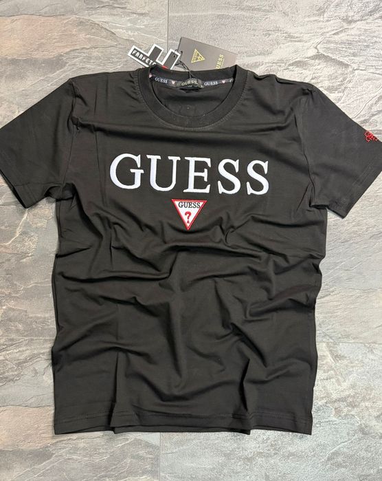 Премиум тениски GUESS | Модерен минималистичен дизайн