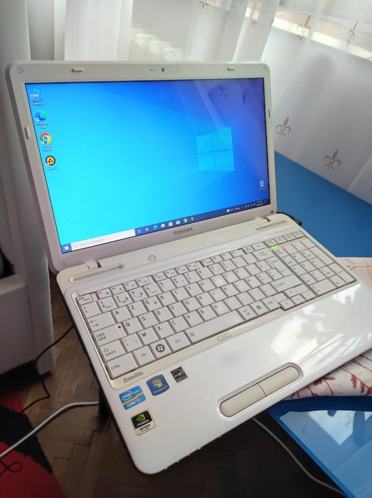 Laptopuri i5 i7 complete