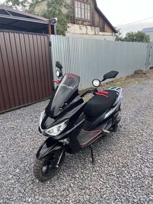 Li Ya Maxi 150cc