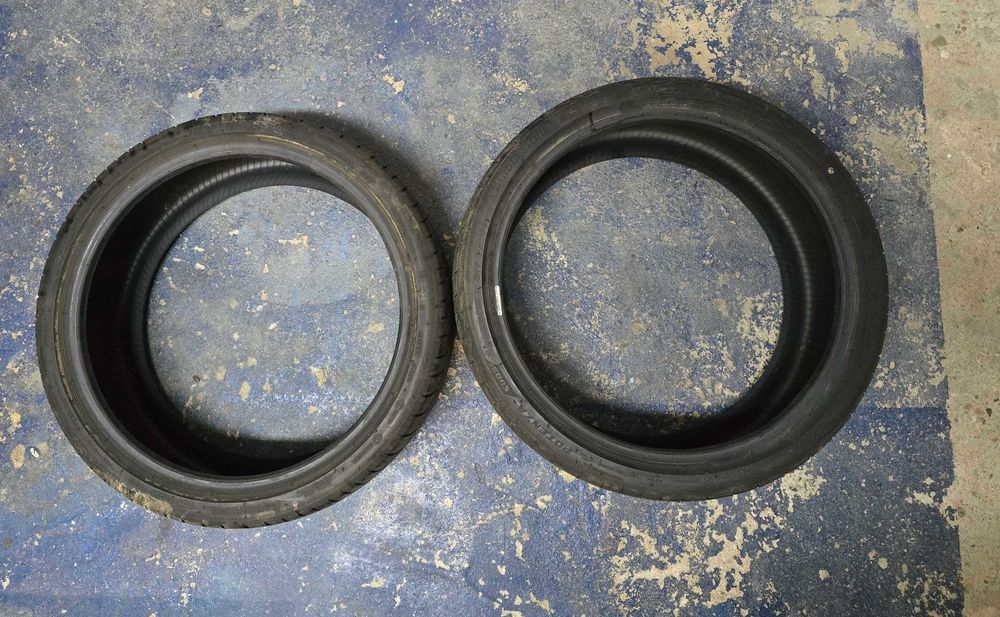 Anvelope / cauciucuri  BRIGESTONE 235 35 R19 vara RUNFLAT (cu steluta)