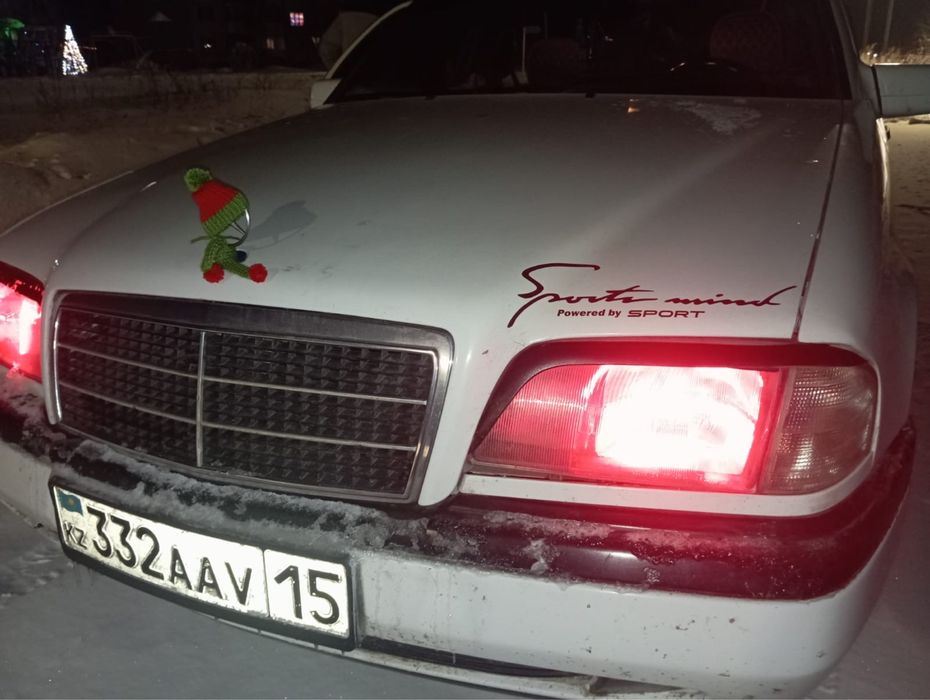 Шапочка на значок Мерседес