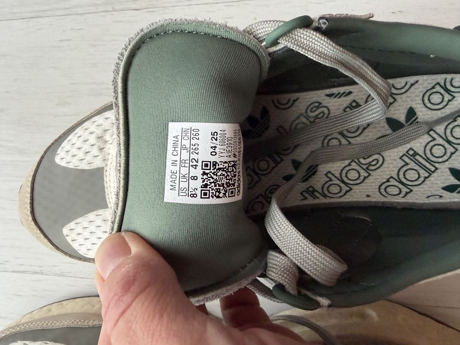 Adidas Retropy E5