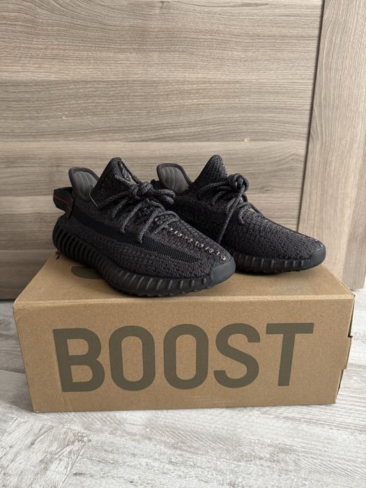 Yeezy 350 v2 Black Reflective 37,41,42,43