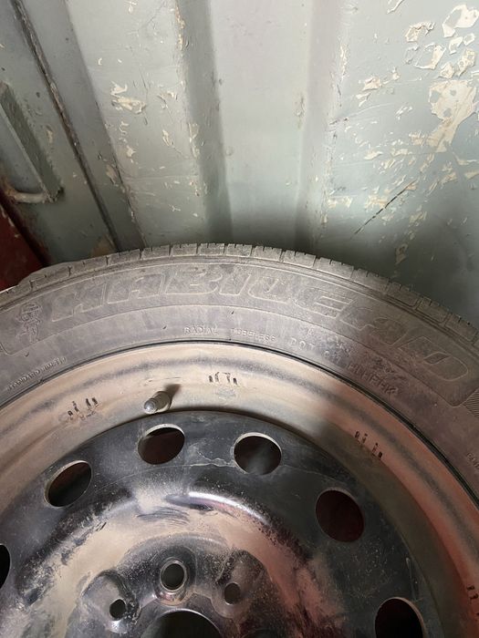 Продам шины с дисками на 14