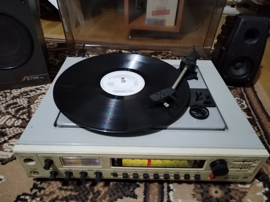 Pick-up rusesc Ilga 302 IC stereo