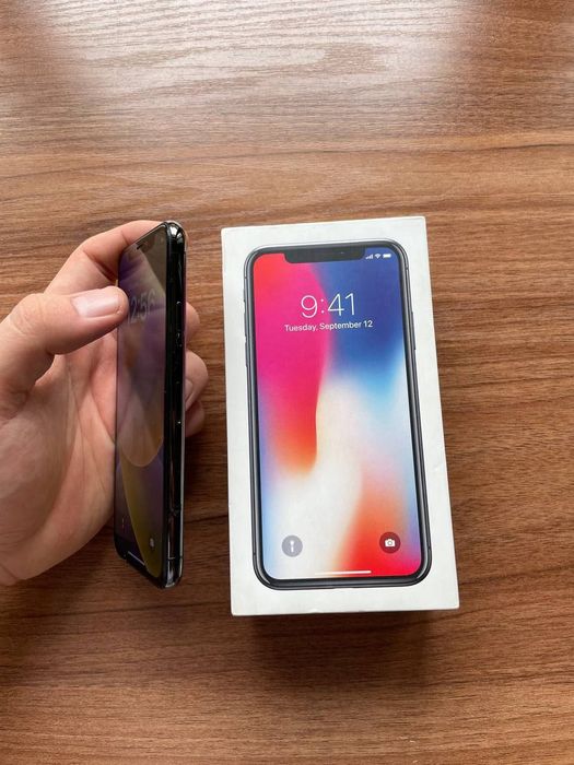 Iphone X 256 GB LL/A america srochna sotladi
