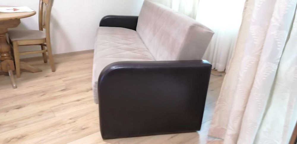 Разтегателен диван с клик клак механизъм