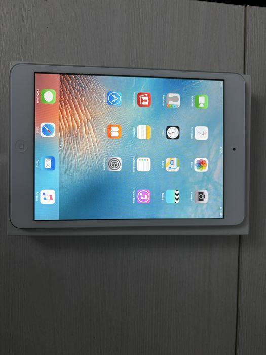 Планшет apple mini в идеальном состоянии