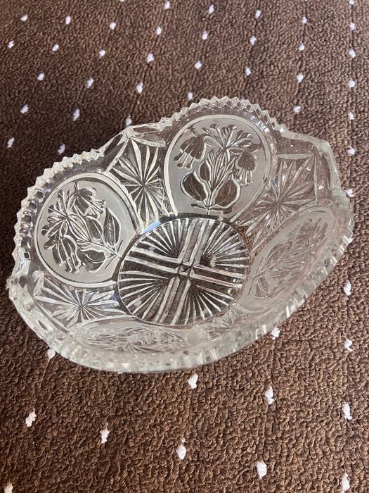 Оргинал росийский хрустал сотилади янги