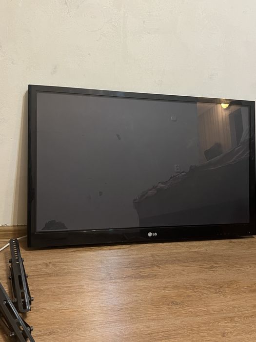 Телевизор LG 42pt250