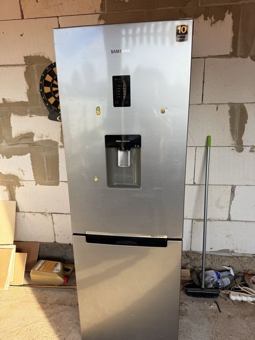 Frigider samsung nofrost