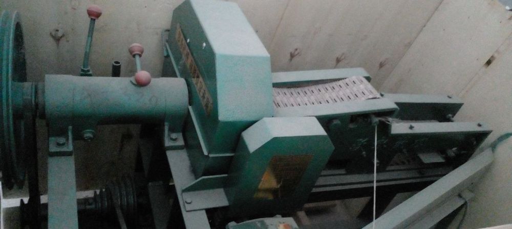 Станок аппарат боян тамырдан таблетка ислеп шыгырыуга