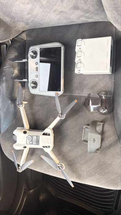 DJI mini 4 pro RC2