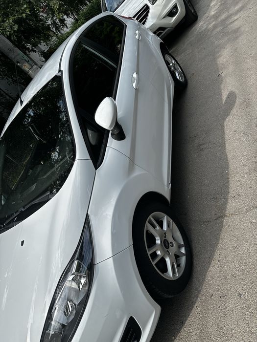 FORD Fiesta 2015 — imagine 3