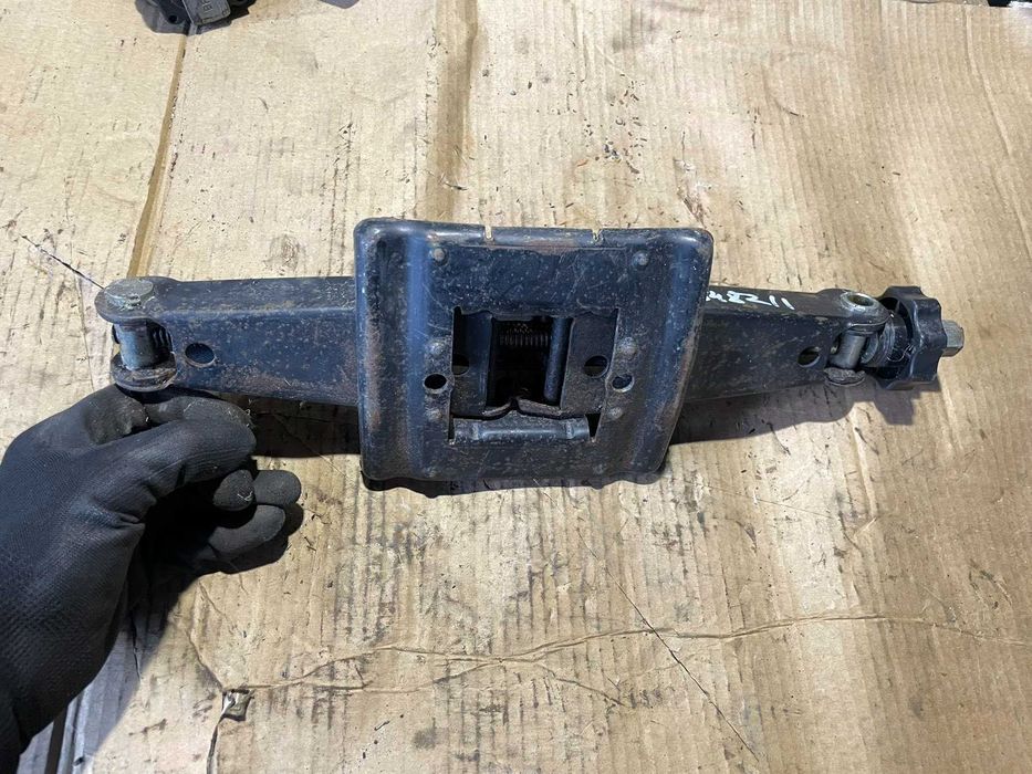 Авто Крик Авариен Крик Mercedes A B Class