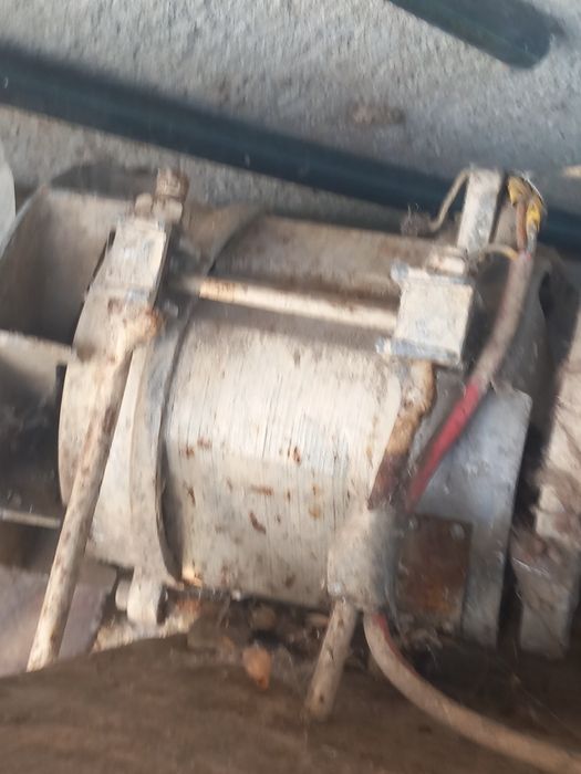 Vând polizor cu motor electric 220v