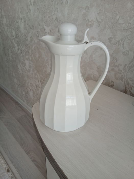 Продам термос 1 литр