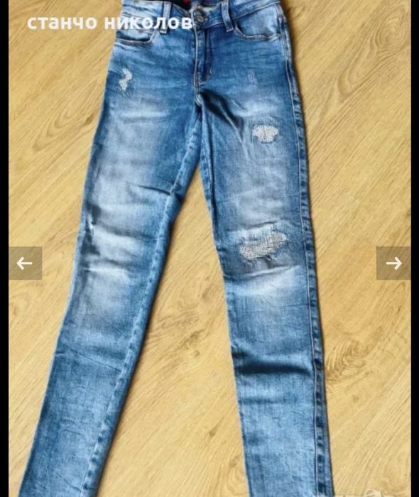 Продавам дамски дънки “ Guess “