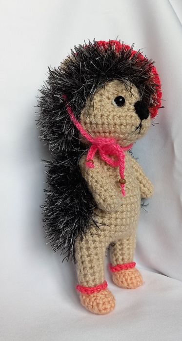 Вязаный ёжик ручной работы