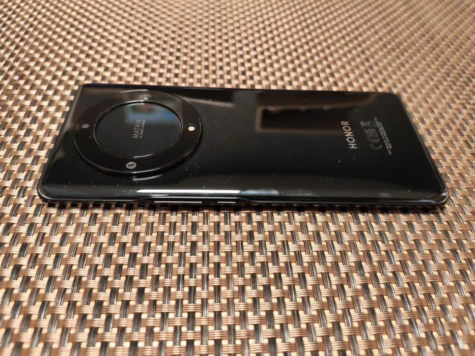 Телефон  Honor Magic 5 Lite