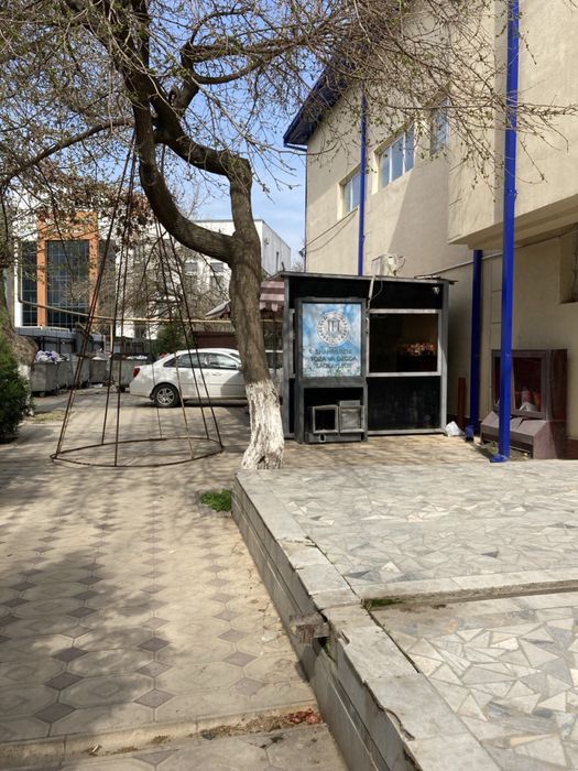 Продается готовый бизнес: Уютная кафе-будка "Lavazza" с оборудованием!