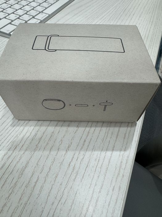 Продам Google Fitbit Air фитнес-трекер