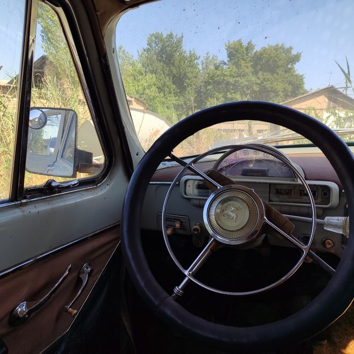 Продается Газ 21 второй хозяин год 1969