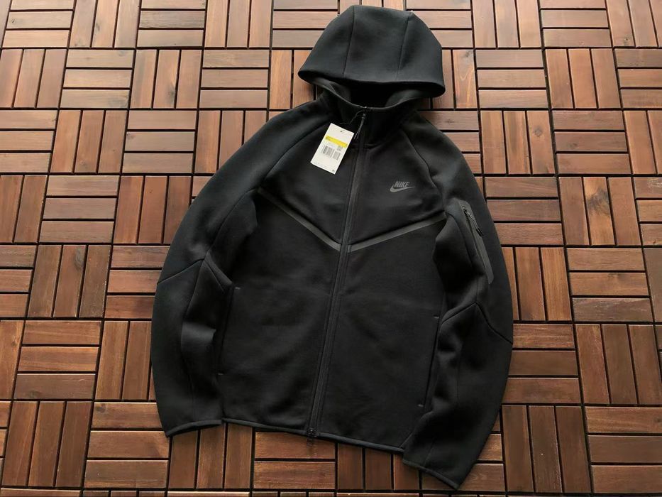 Nike tech fleece черен екип