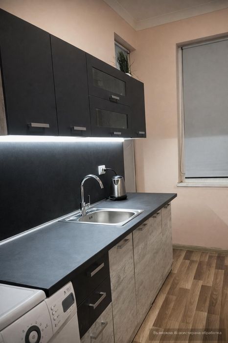 Дава се под наем Двустаен апартамент в София, Център - 65 кв.м за 598.23 € - Снимка #1